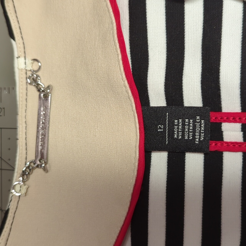 Fitted jacket - Picture 8 of 12